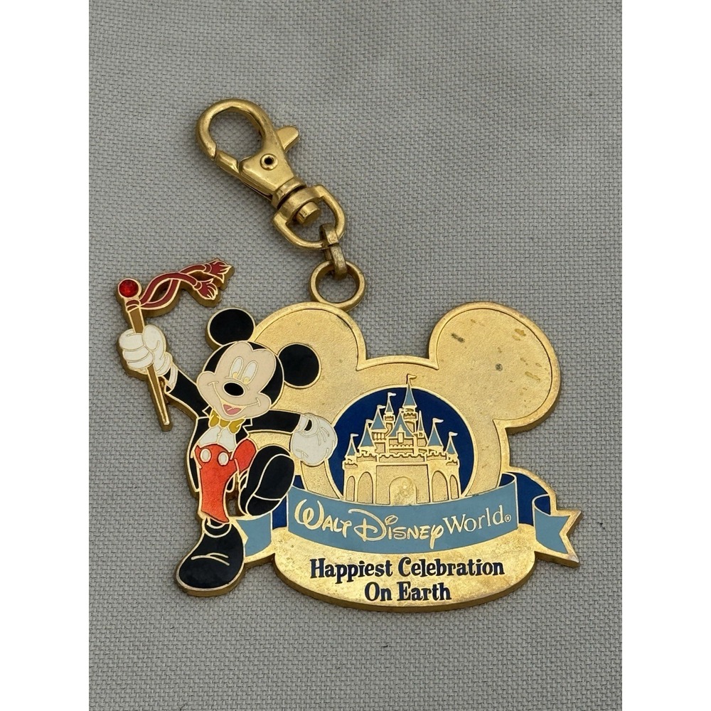 Walt Disney World Happiest Celebration On Earth Lanyard Medal Mickey Disney Pin